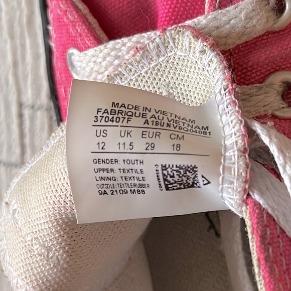 Converse - Picture 11 of 11